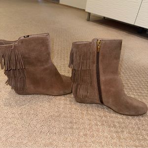 Isola Tricia fringe chestnut brown suede boots 8.5 excellent condition